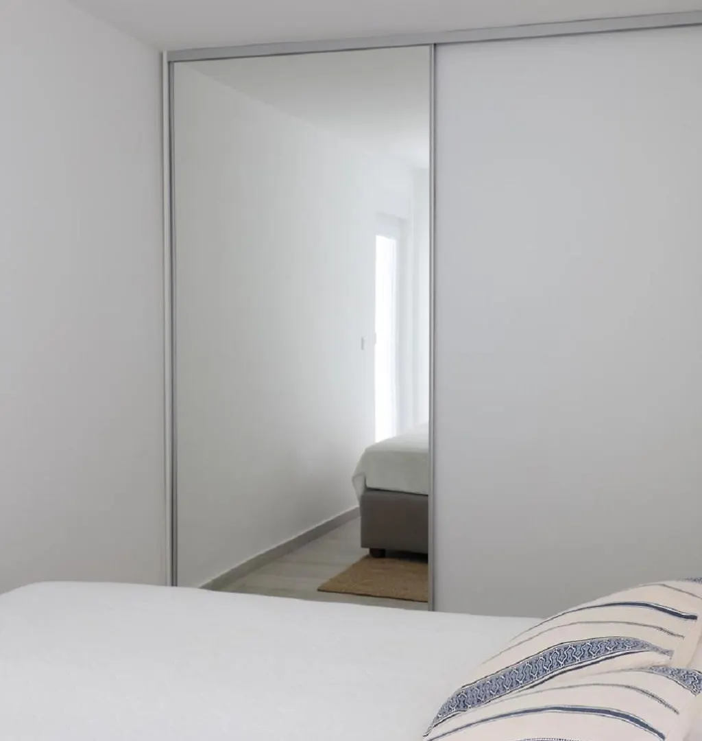 Superb Beachfront Apartment Povljana Chorvatsko